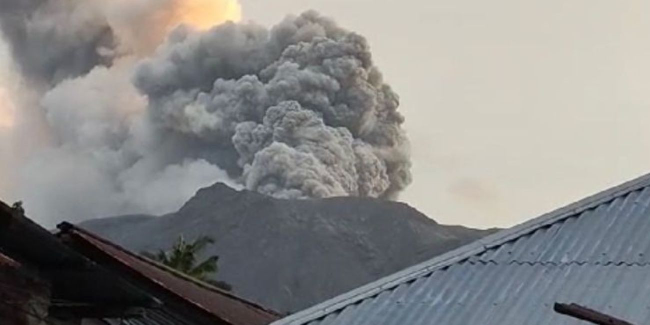 Video Penyebaran Gas SO2 Dampak Erupsi Gunung Ruang Viral, Ini Cara Mengatasi Bagi yang Terdampak