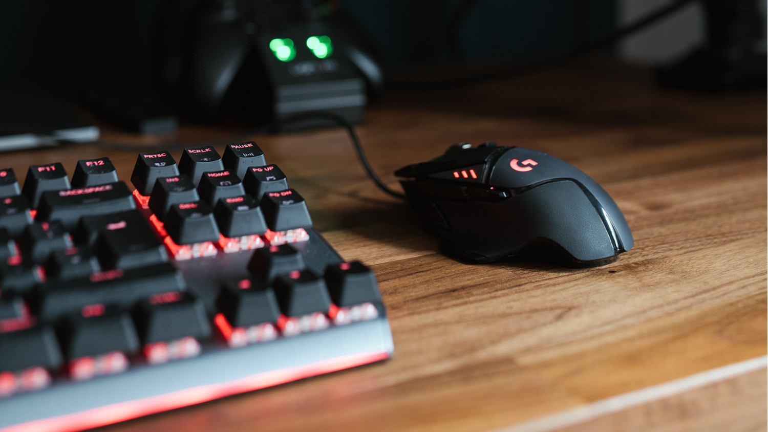 Mouse Ambidextrous vs Mouse Ergonomis: Mana Mouse yang Cocok untuk Kamu?