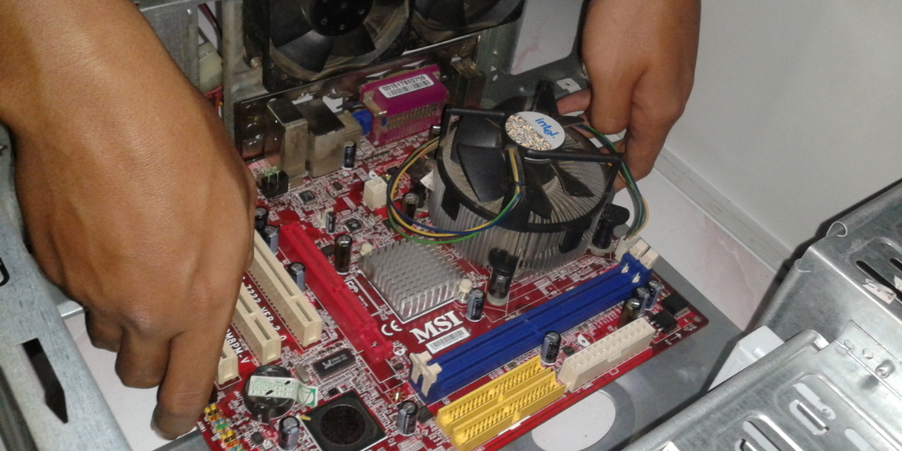 4 Cara Mudah Mengetahui Model Motherboard Tanpa Perlu Bongkar PC, Cuma Butuh 2 Menit!