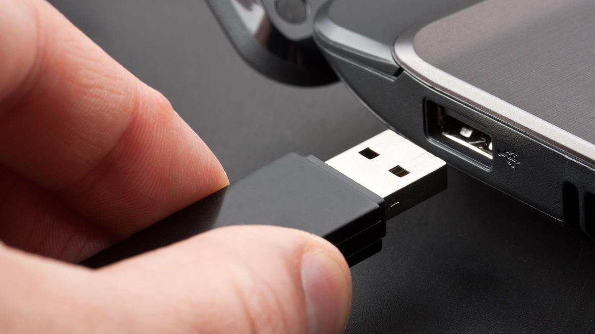 4 Software untuk Mengembalikan File yang Terhapus di Flashdisk