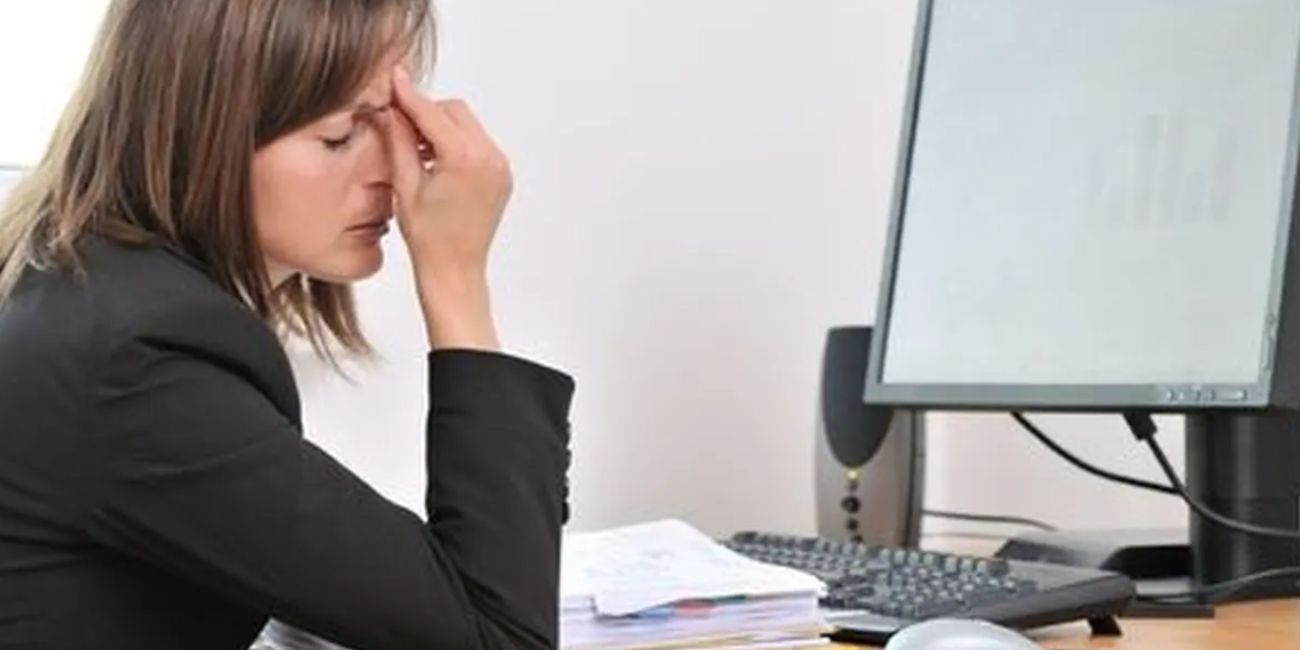 7 Tips Sederhana Menghindari Radiasi Pada Layar Monitor, Cukup Lakukan Ini