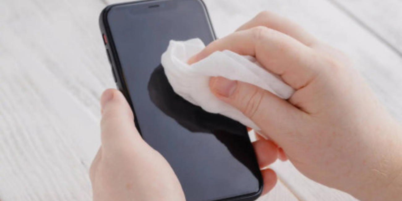 Jangan Panik! Ini 7 Langkah Mudah Hilangkan Jamur yang Membandel di HP