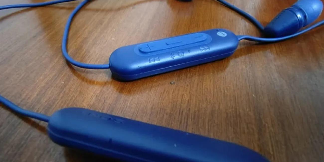 5 Penyebab Earphone Cepat Rusak, Stop Lakukan Kebiasaan Sepele Ini!