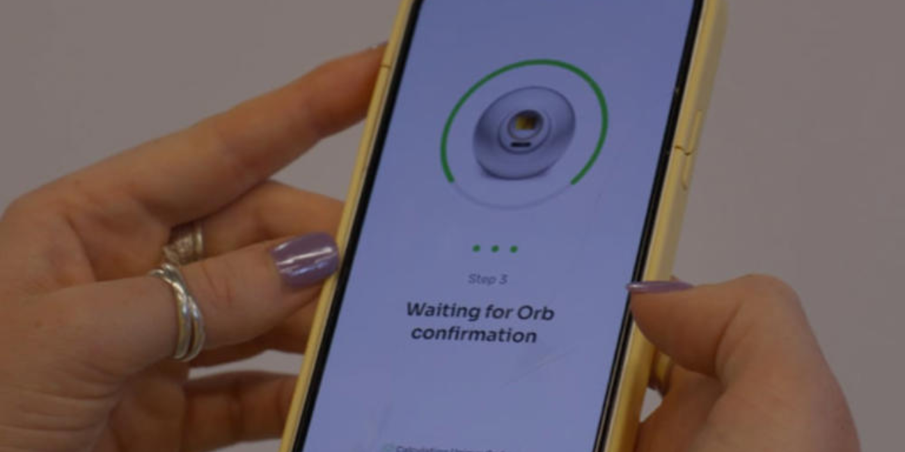 Apa Itu Fenomena Scan Retina Worldcoin yang Viral di Medsos? Ternyata Berbahaya