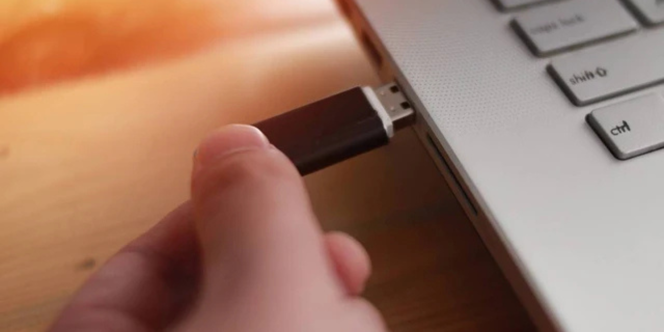 Data Flashdisk Hilang Karena Virus? Jangan Panik! Ini 6 Cara Cepat Mengembalikannya