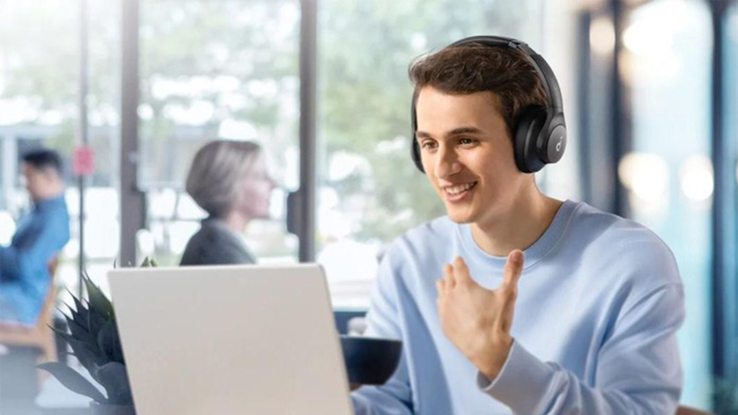 Headphone ANC Terbaik Saat Ini! Soundcore Q20i dengan Harga Terjangkau