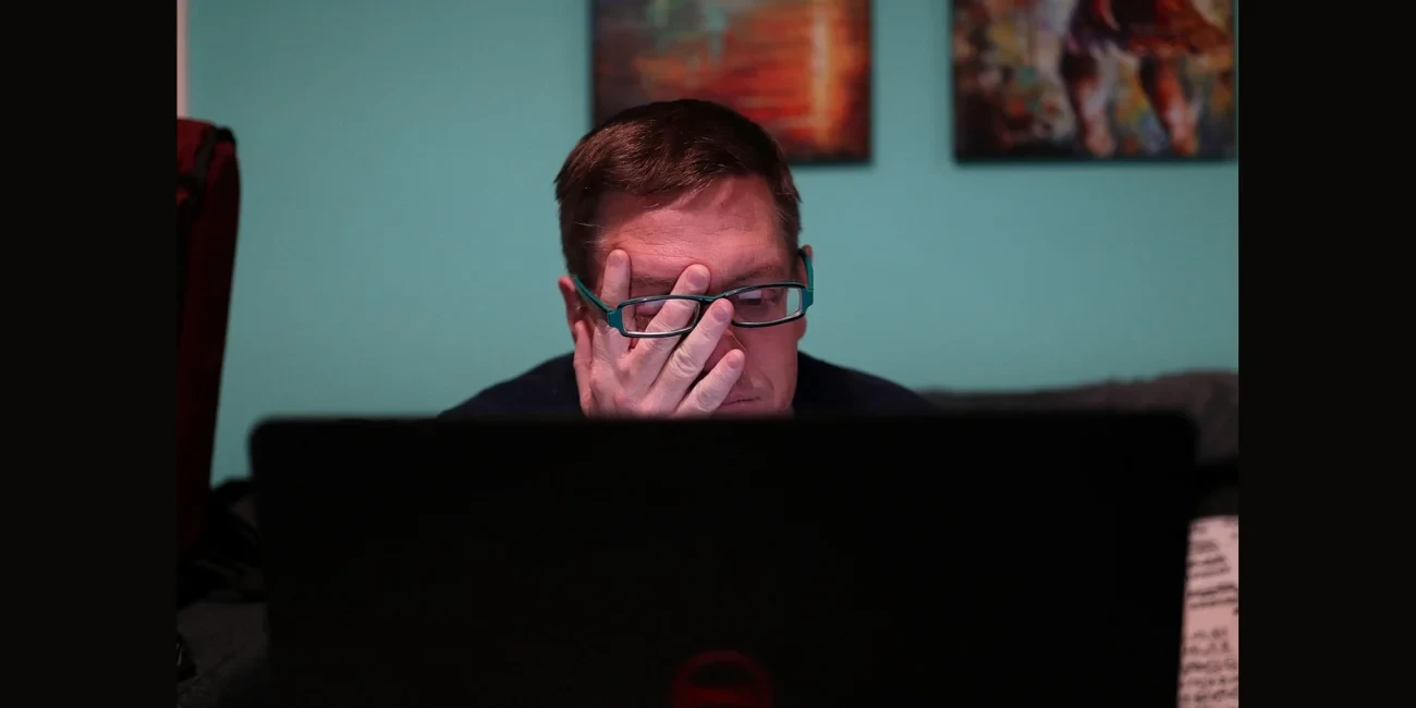 Cara Mengatasi PC Mati Total: Langkah-Langkah dari Pengecekan Kabel hingga Komponen